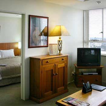 The Poplars Apartment Hotel クライストチャーチ エクステリア 写真