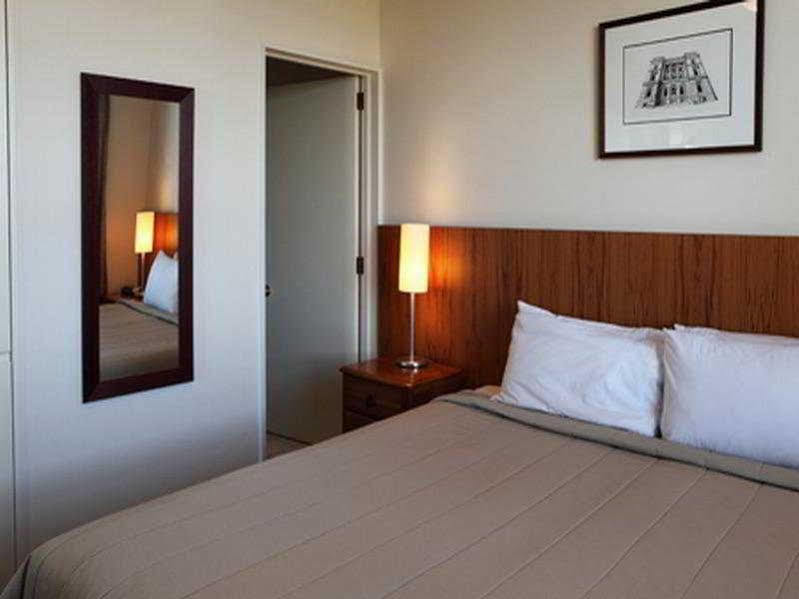 The Poplars Apartment Hotel クライストチャーチ エクステリア 写真
